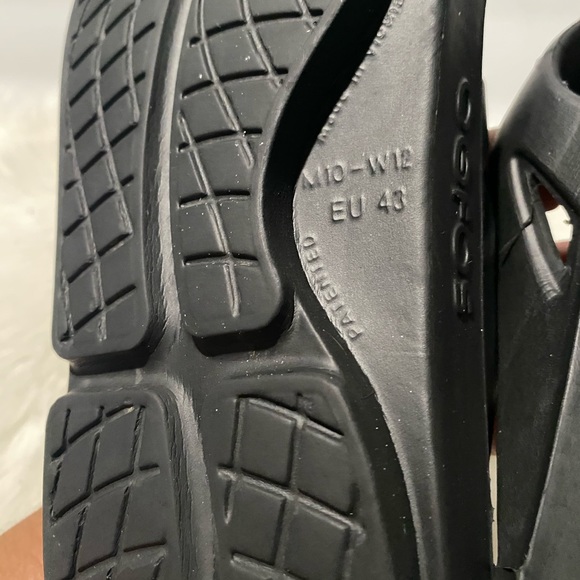 OOFOS Sandals - Picture 5 of 5